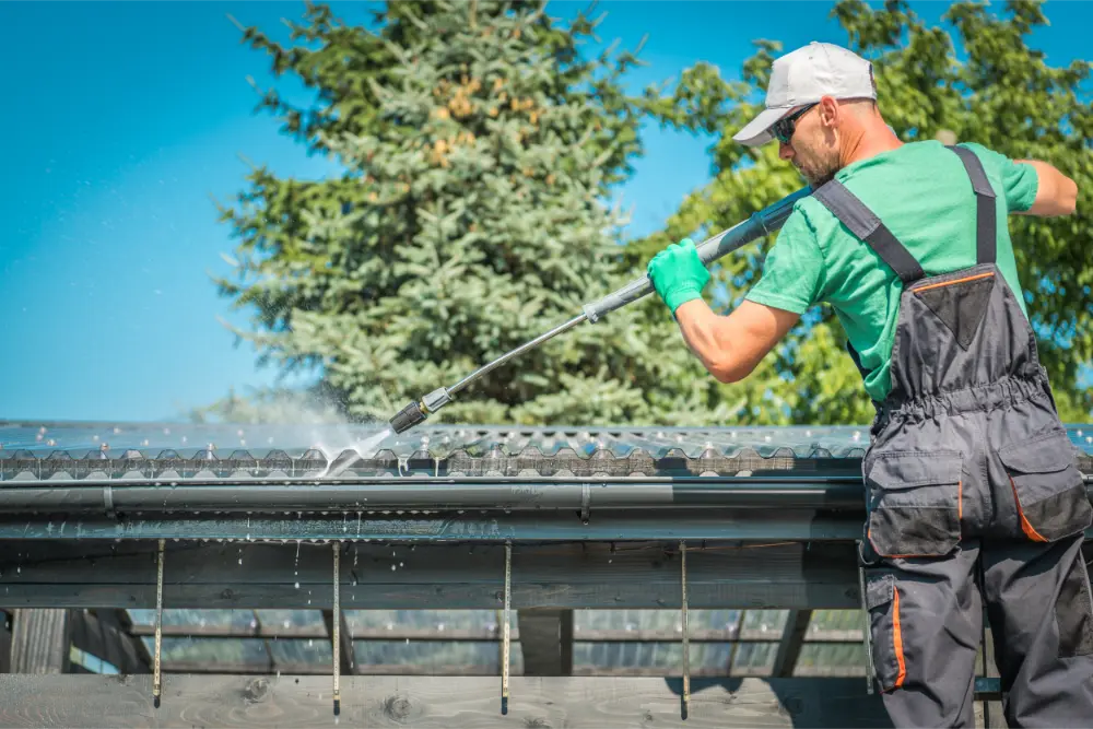 Gutter cleaning services in New Jersey — Velasquez Landscaping LLC